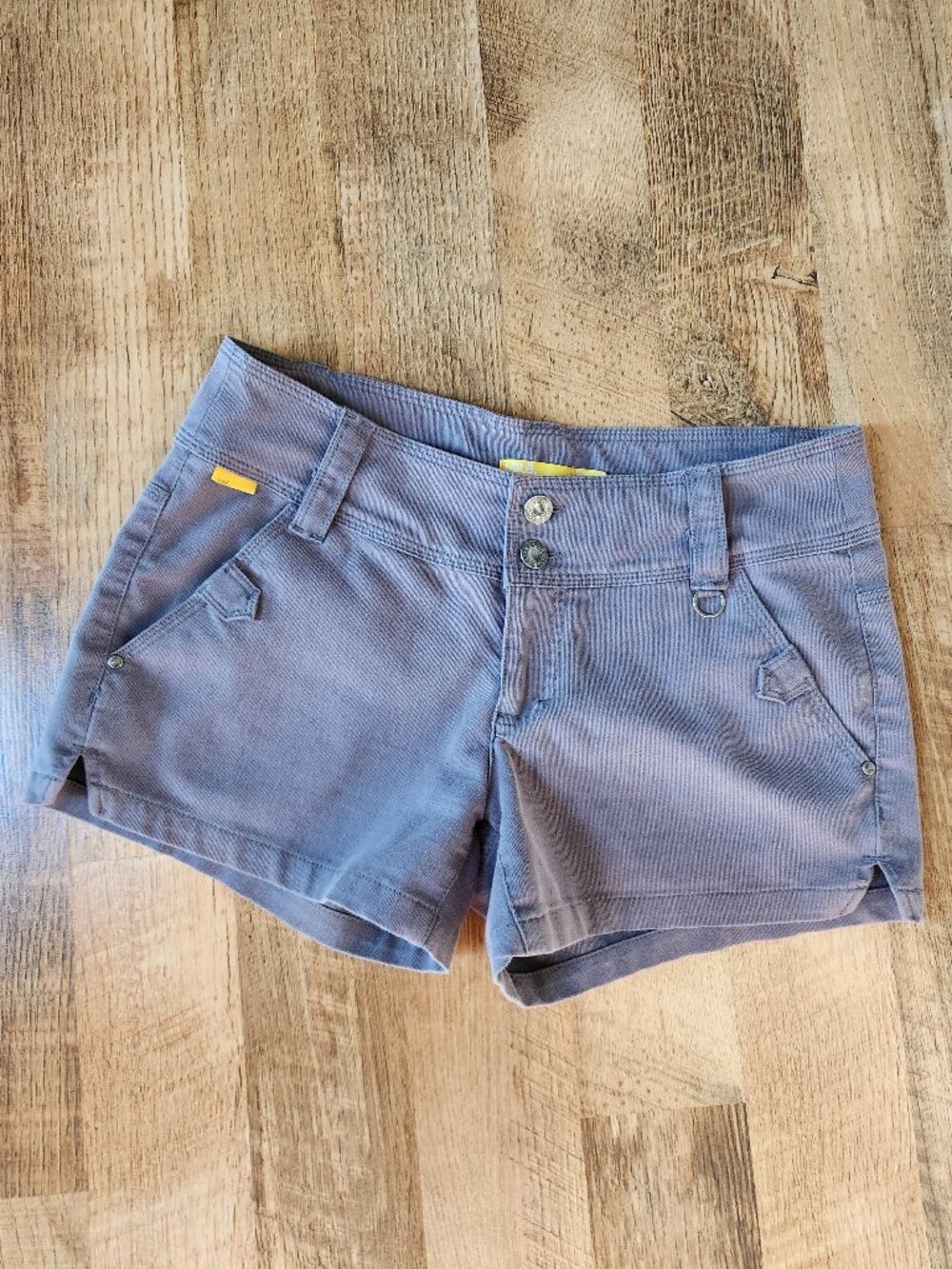 LOLe Gray Stretch Shorts